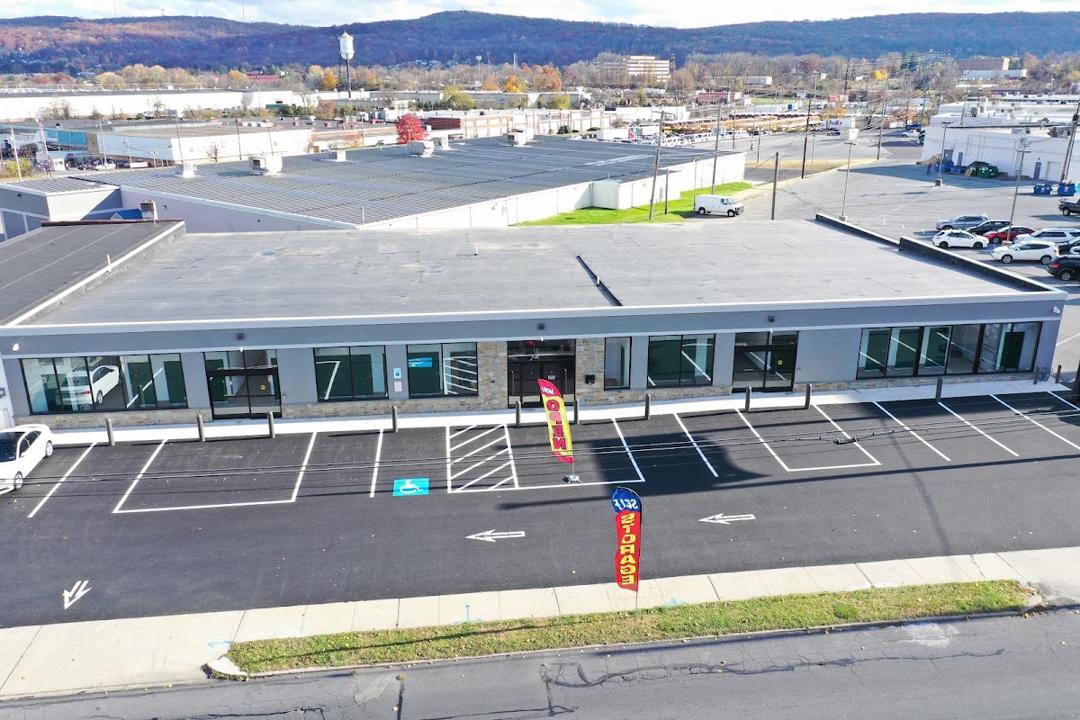 Image 82: Click this arrow to see expand th
![StorHouse Self Storage - Lehigh Street